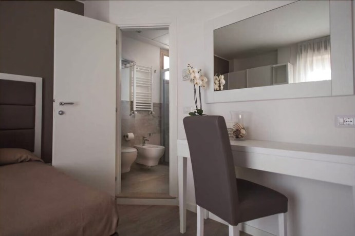 Imagen de la habitación del Hotel Ardea. Foto 5