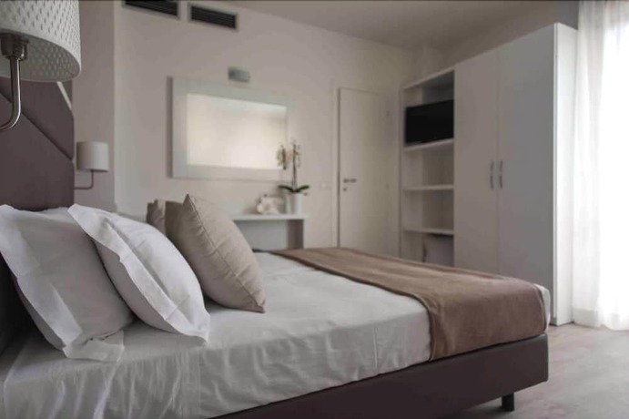 Imagen de la habitación del Hotel Ardea. Foto 7