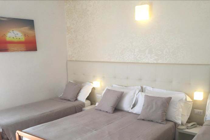 Imagen de la habitación del Hotel Ardea. Foto 8