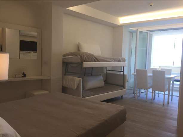 Imagen de la habitación del Hotel Ardea. Foto 14