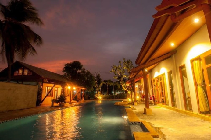 Imagen de la piscina del Hotel Ardea Resort Pool Villa. Foto 15