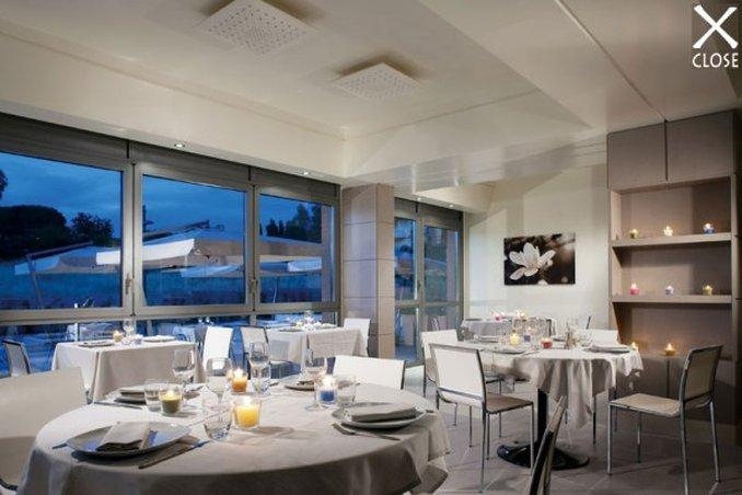 Imagen del bar/restaurante del Hotel Ardeatina Park. Foto 3