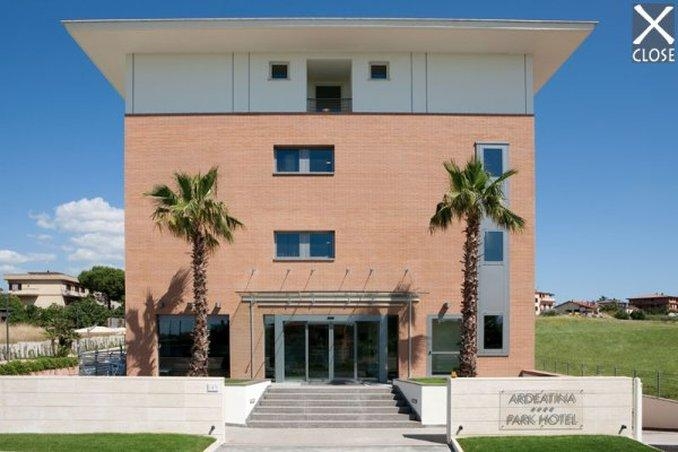 Imagen de los exteriores del Hotel Ardeatina Park. Foto 8