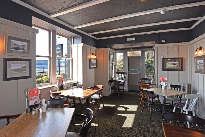 Imagen del bar/restaurante del Hotel Ardencaple by Greene King Inns. Foto 6