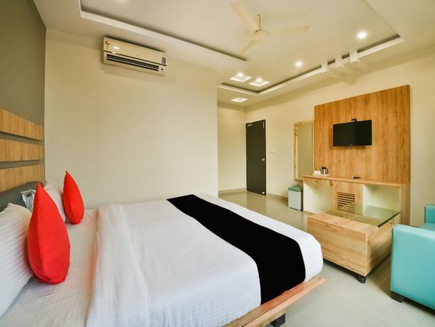 Imagen de la habitación del Hotel Ardency Inn By Park Tree Udaipur. Foto 11