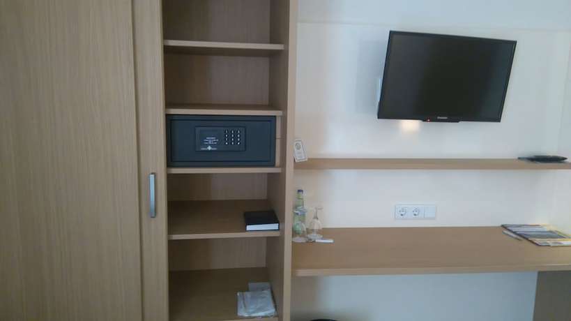 Imagen de la habitación del Hotel Ardey. Foto 14