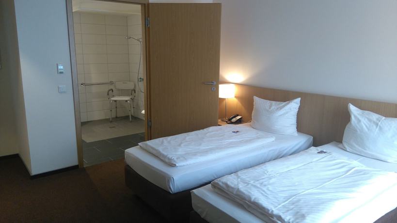 Imagen de la habitación del Hotel Ardey. Foto 16