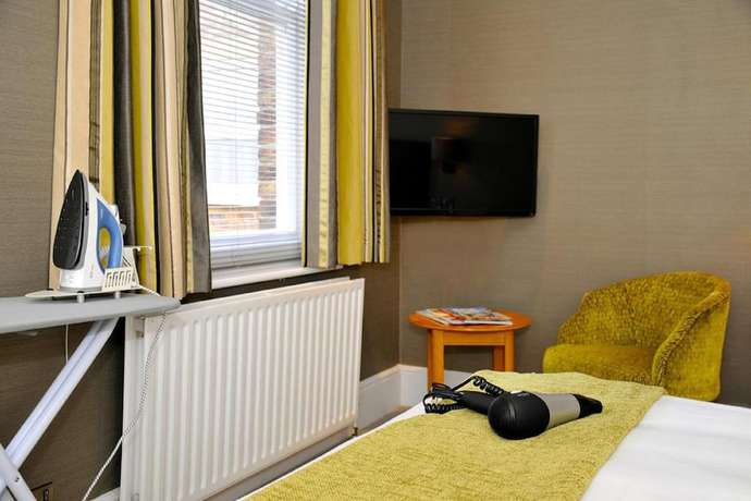 Imagen de la habitación del Hotel Ardington. Foto 8
