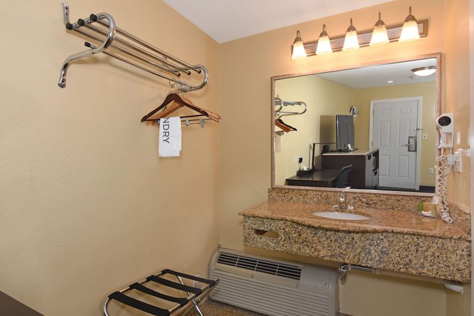 Imagen de la habitación del Hotel Ardsley Acres Westchester. Foto 15