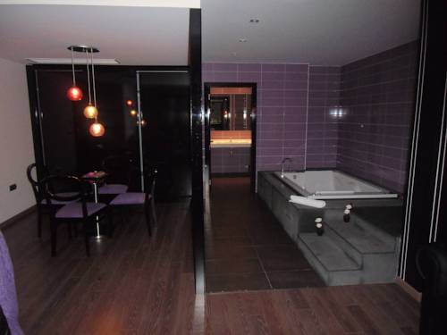 Imagen de la habitación del Hotel Area De Servicio Villamartín. Foto 9