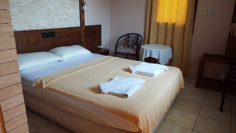 Imagen de la habitación del Hotel Area. Foto 6