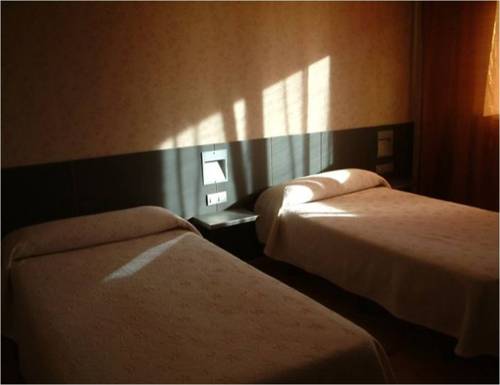 Imagen de la habitación del Hotel Area Serrano. Foto 6