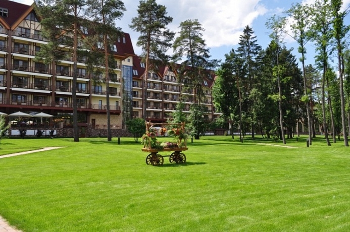 Imagen de los exteriores del Hotel Areal Congress. Foto 9