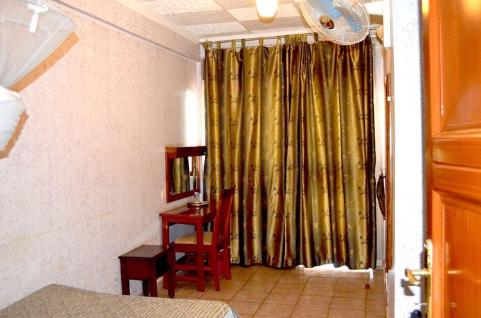 Imagen de la habitación del Hotel Areba. Foto 13