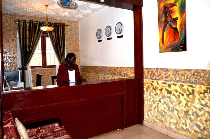 Imagen de los interiores del Hotel Areba. Foto 19