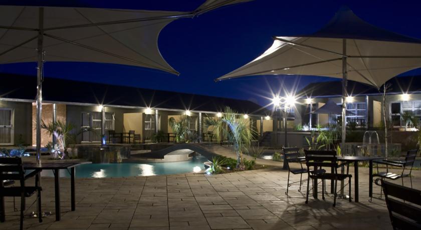 Imagen de la piscina del Hotel Arebbusch Travel Lodge. Foto 11