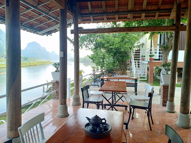 Imagen del bar/restaurante del Hotel Areca Bungalow. Foto 20