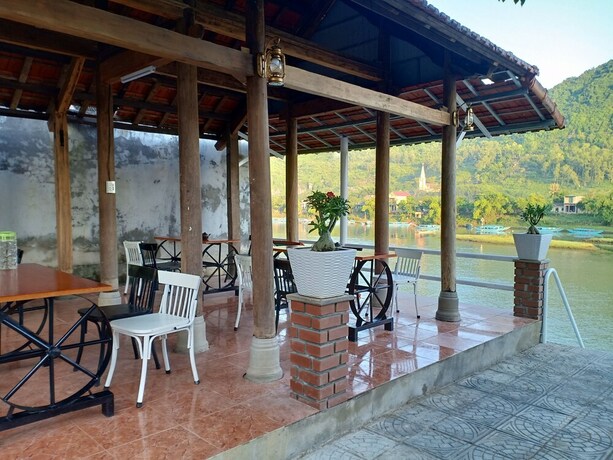 Imagen del bar/restaurante del Hotel Areca Bungalow. Foto 22