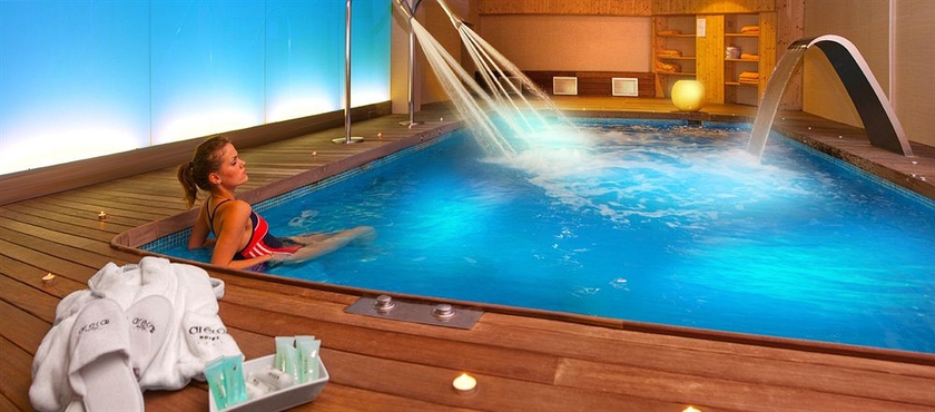 Imagen de la piscina del Hotel Areca. Foto 16