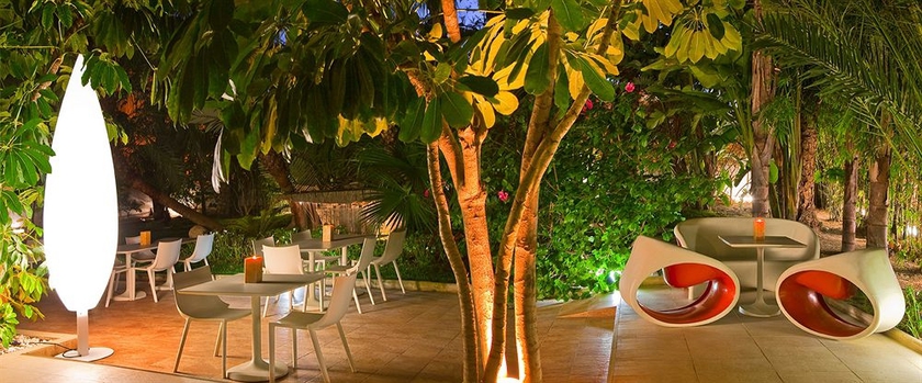 Imagen de los exteriores del Hotel Areca. Foto 10