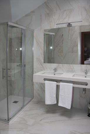 Imagen de la habitación del Hotel Areces. Foto 5