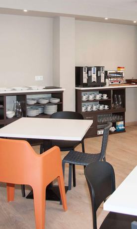 Imagen del bar/restaurante del Hotel Areces. Foto 2