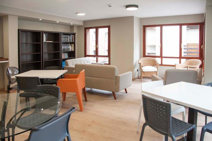 Imagen de la habitación del Hotel Areces. Foto 14