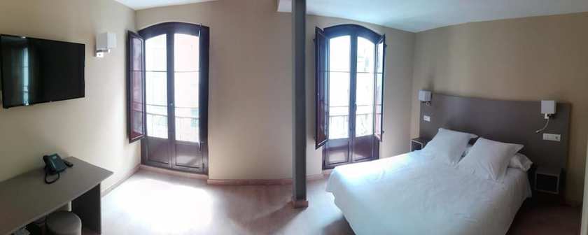 Imagen de la habitación del Hotel Areces. Foto 19