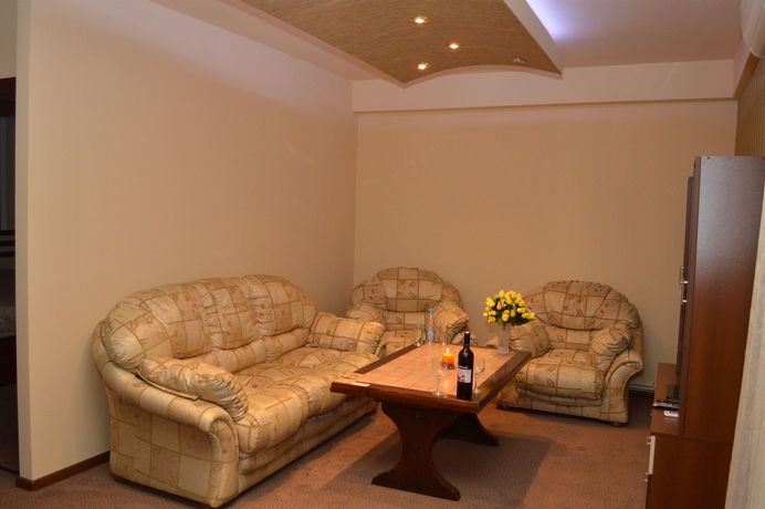 Imagen de los interiores del Hotel Areg. Foto 16