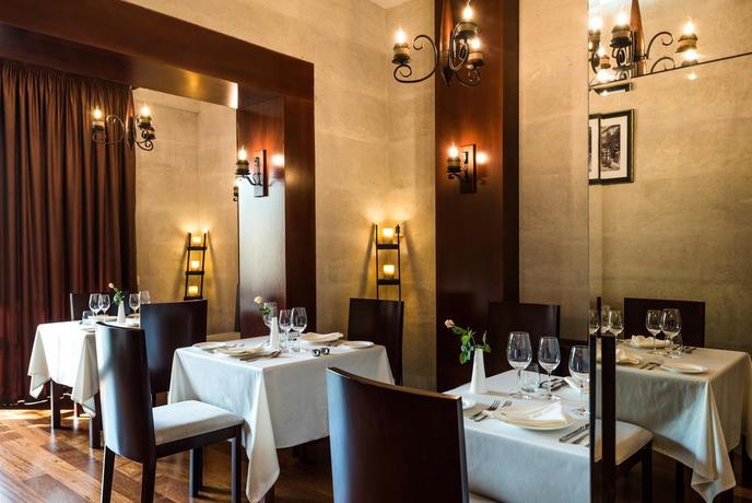 Imagen del bar/restaurante del Hotel Ar&egrave;ve R&eacute;sidence Boutique. Foto 2