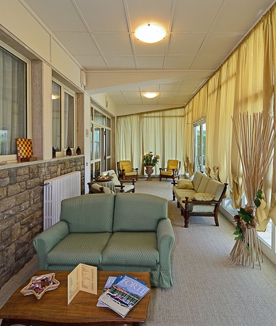 Imagen de los interiores del Hotel Areion. Foto 10