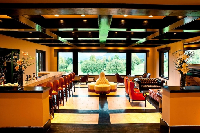 Imagen del bar/restaurante del Hotel Arelauquen Lodge, A Tribute Portfolio. Foto 4