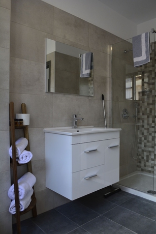 Imagen de la habitación del Hotel Arellis Studios. Foto 13