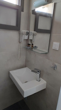 Imagen de la habitación del Hotel Arellis Studios. Foto 15