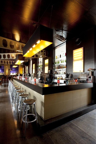 Imagen del bar/restaurante del Hotel Arena, Ámsterdam. Foto 3