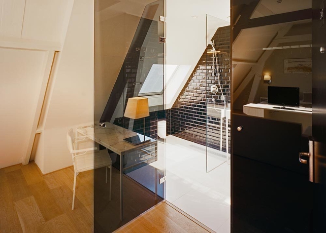 Imagen de la habitación del Hotel Arena, Ámsterdam. Foto 10