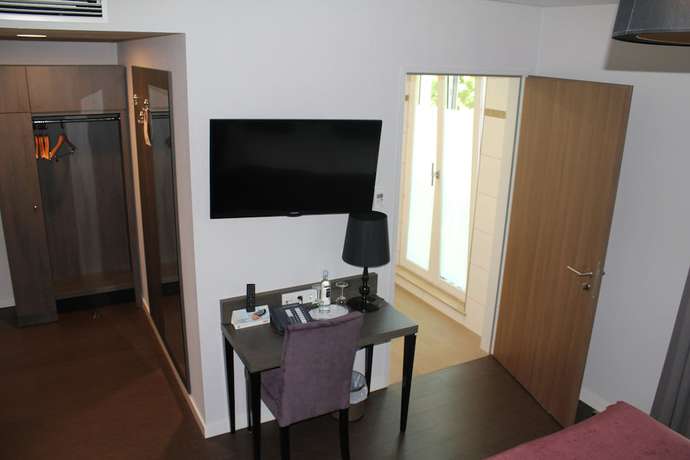 Imagen de la habitación del Hotel Arena An Der Friedberger Warte. Foto 3