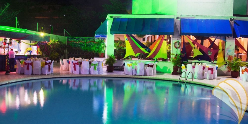 Imagen de la piscina del Hotel Arena Blanca, SAN ANDRES. Foto 15