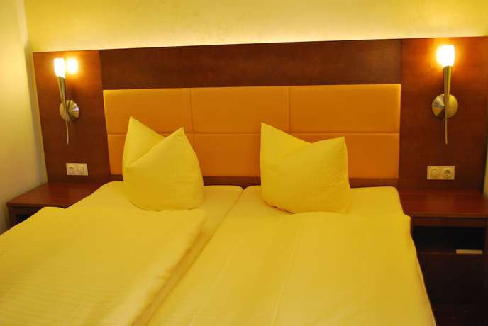 Imagen de la habitación del Hotel Arena City. Foto 11