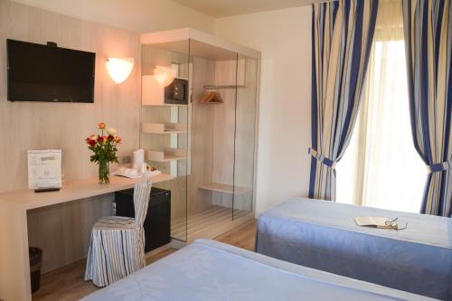 Imagen de la habitación del Hotel Arena, Colombare. Foto 9