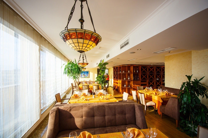 Imagen del bar/restaurante del Hotel Arena Di Serdica. Foto 3