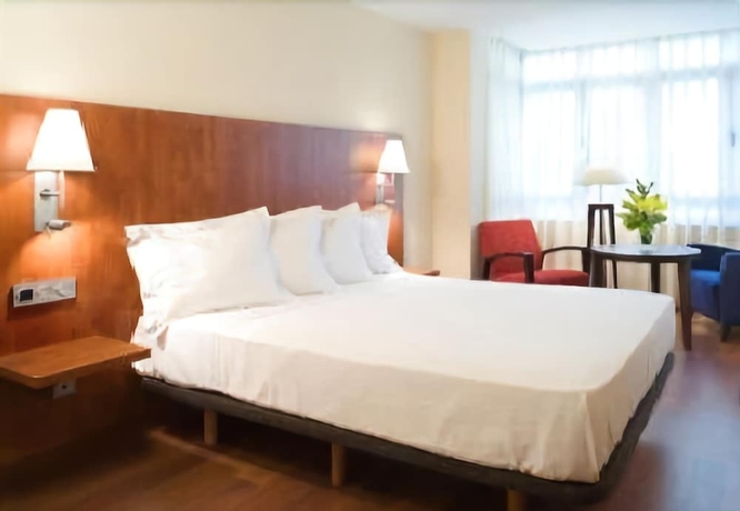 Imagen de la habitación del Hotel Arena, Gijón. Foto 7