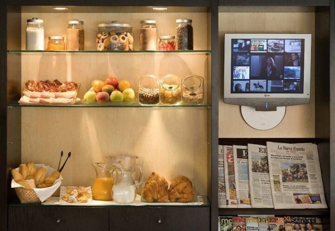 Imagen del bar/restaurante del Hotel Arena, Gijón. Foto 3