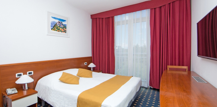 Imagen de la habitación del Hotel Arena Holiday. Foto 5