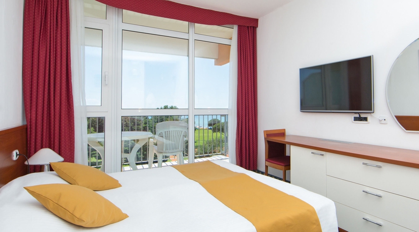 Imagen de la habitación del Hotel Arena Holiday. Foto 6