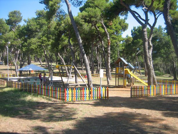 Imagen de los exteriores del Hotel Arena Indije Mobile Homes. Foto 19