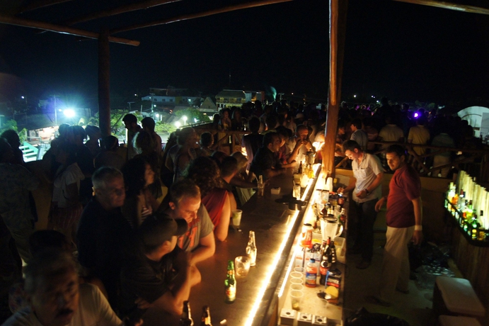 Imagen del bar/restaurante del Hotel Arena, Isla Holbox. Foto 1