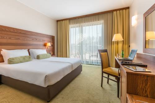 Imagen de la habitación del Hotel Arena Maribor. Foto 13