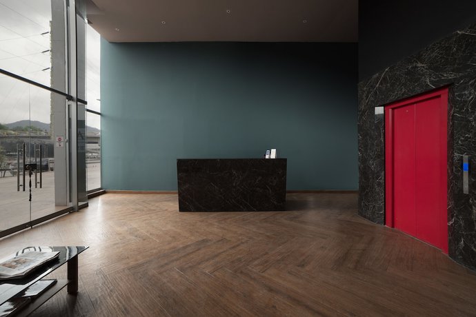 Imagen de los interiores del Hotel Arena Suites Bogota. Foto 20