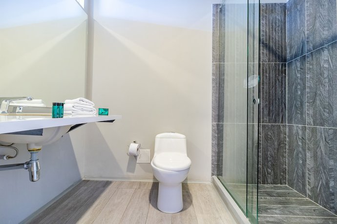 Imagen de la habitación del Hotel Arena Suites Bogota. Foto 15